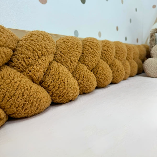 Braided Bed Bumper Teddy Caramel - 3 braids